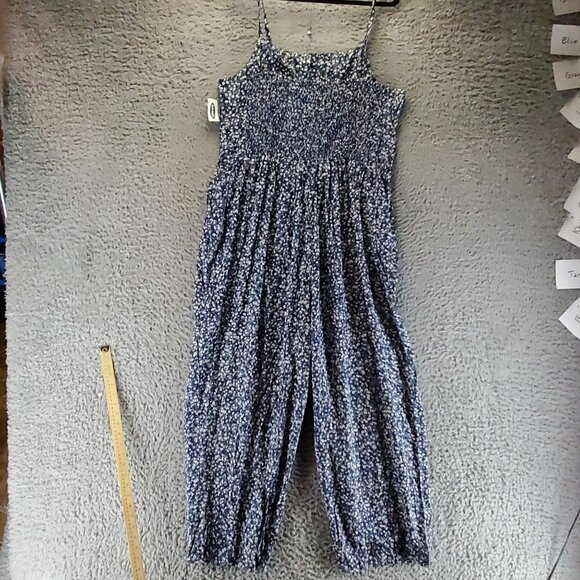 Old Navy Jumpsuit Womens XXL Tall Blue Floral Sleeveless Smocked Romper *NWT* - Picture 4 of 10